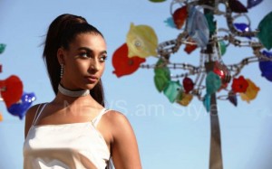 (Español) La cantante Sona Nalbandyan cautiva por su talento y su belleza, exquisita combinación de raíces armenias y afroamericanas